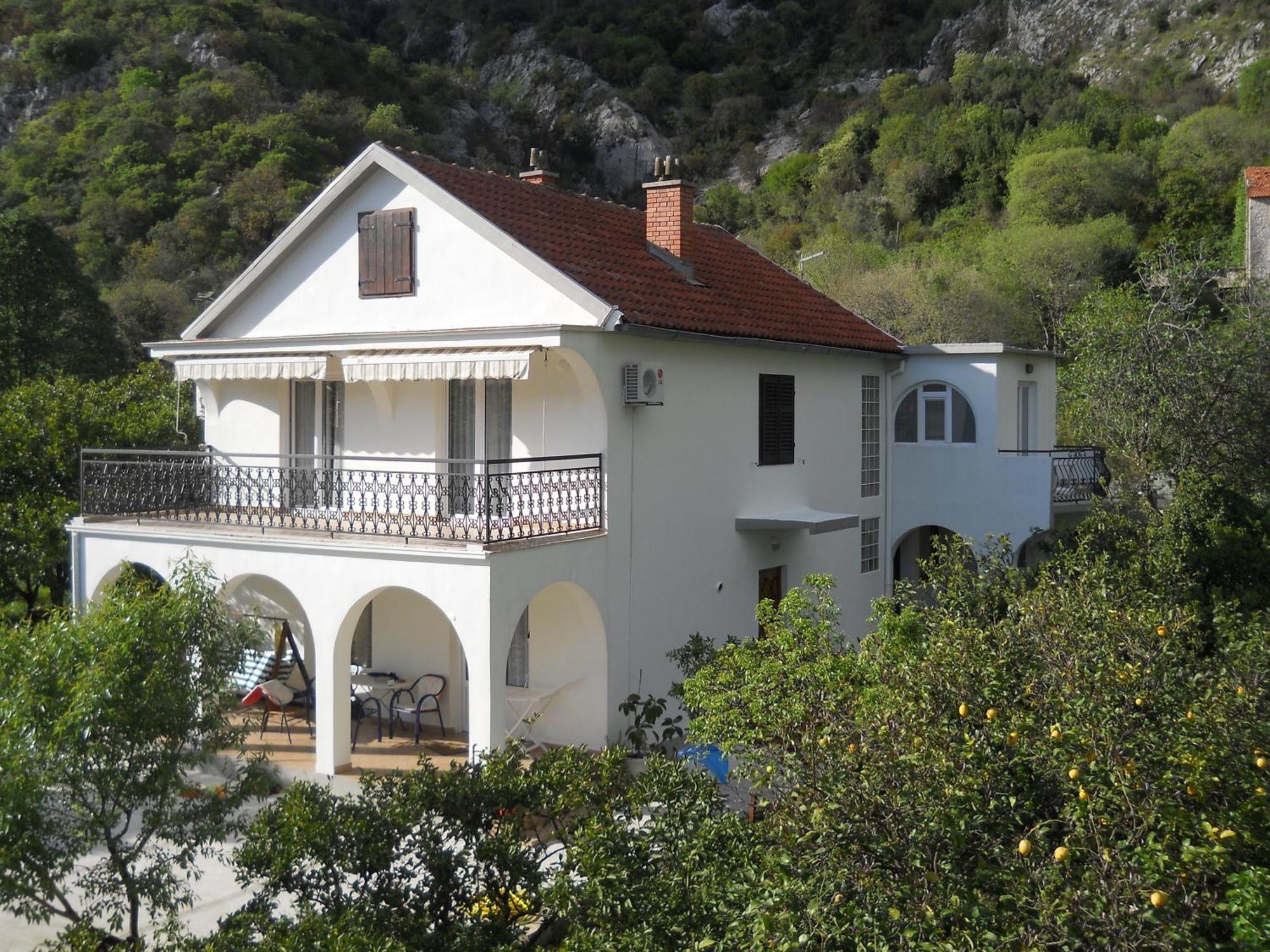 Apartments Ognjenovic Risan Esterno foto